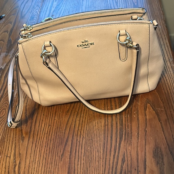 Coach Handbags - Coach bag